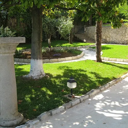 Villa Raisa